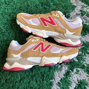 NEW IN BOX New Balance 9060 in Great Plains True Red